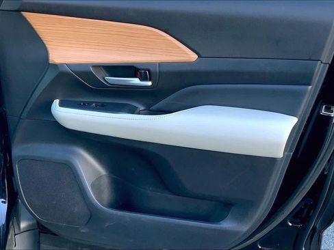 Used 2024 Toyota Grand Highlander Limited image 22