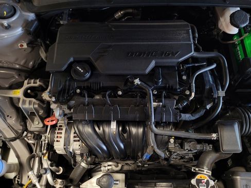 Used 2023 Hyundai Elantra SEL w/ Convenience Package FWD image 30