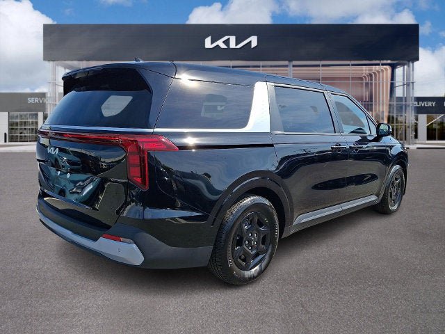 Used 2026 Kia Carnival FWD image 6