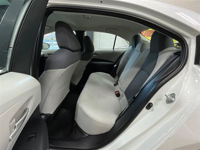 Used 2020 Toyota Corolla LE FWD image 24