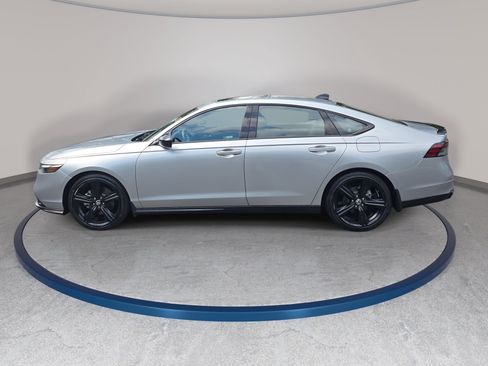 Used 2024 Honda Accord Sport image 8