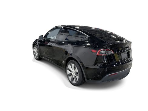 Certified 2023 Tesla Model Y Long Range AWD/4WD image 4