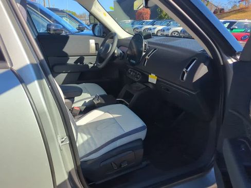 Used 2025 MINI Cooper Countryman S image 7