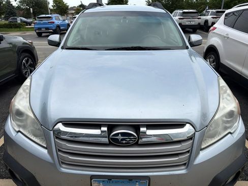 Used 2014 Subaru Outback 2.5i Premium w/ Popular Package #1B AWD/4WD image 2