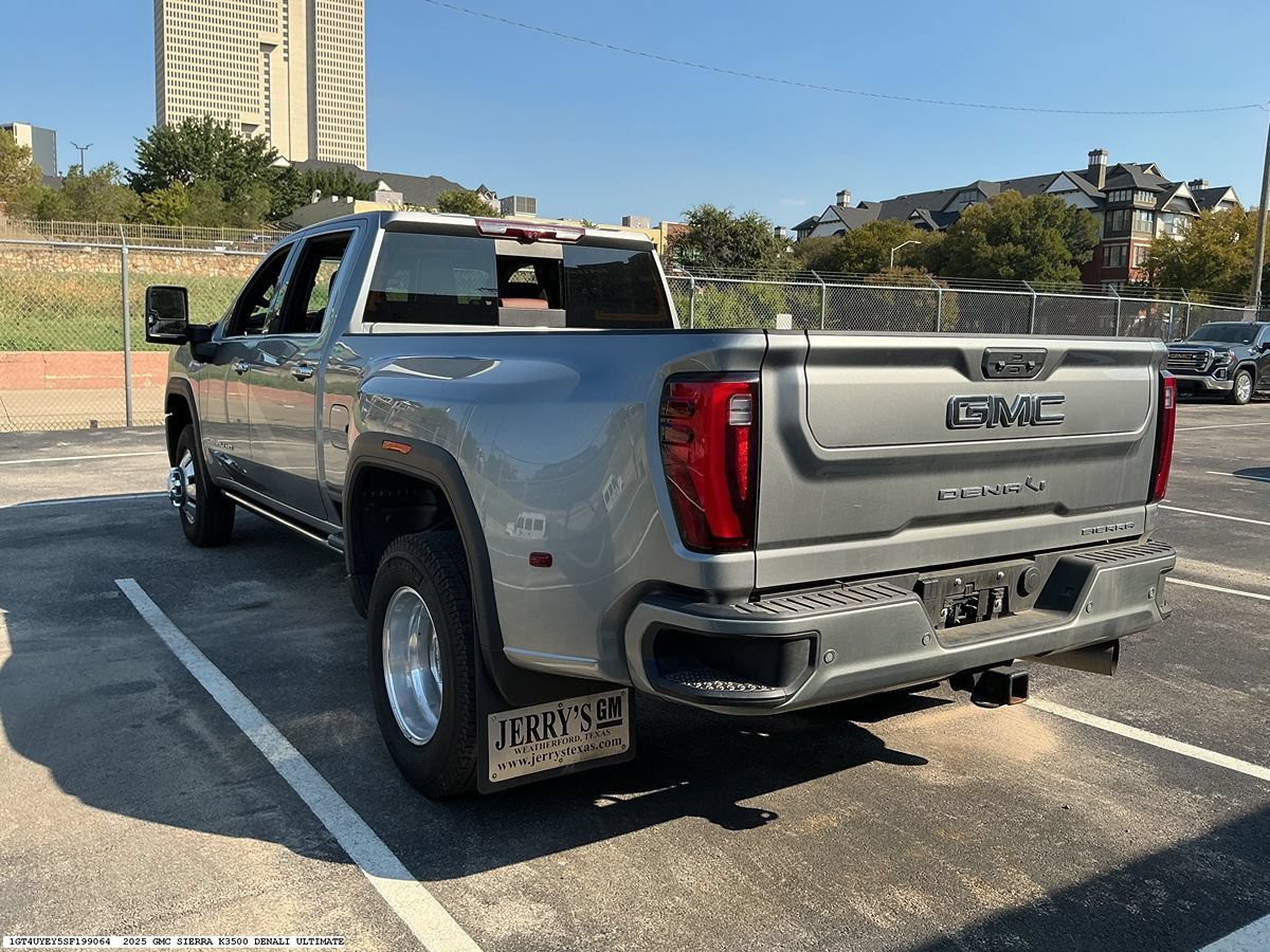 Used 2025 GMC Sierra 3500 Denali Ultimate AWD/4WD image 6