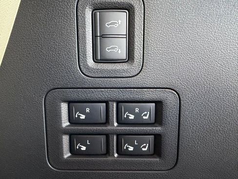 New 2026 Nissan Armada Platinum Reserve image 9