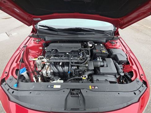Used 2024 Hyundai Elantra SEL FWD image 27