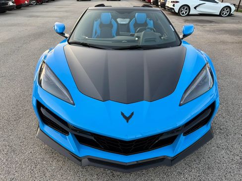 Used 2023 Chevrolet Corvette Z06 w/ Chrome Exterior Badge Package RWD image 13