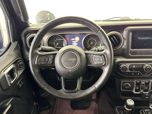 Used 2018 Jeep Wrangler Unlimited Sport S AWD/4WD image 24