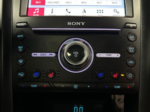 Used 2019 Ford Fusion Titanium image 9