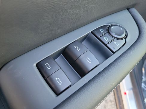 New 2026 Buick Enclave Preferred w/ LPO, Floor Liner Package image 18