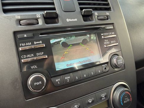Used 2015 Nissan Leaf S w/ Charge Package FWD image 44