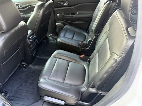 Used 2019 GMC Acadia SLT w/ LPO, Floor Liner Package AWD/4WD image 11