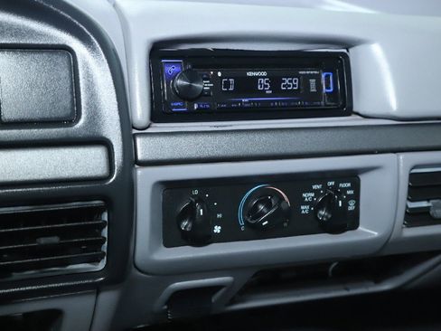 Used 1995 Ford F350 XL image 33