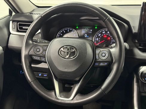 Used 2021 Toyota RAV4 XLE Premium AWD/4WD image 25