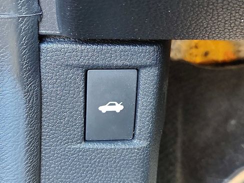 Certified 2023 Honda Accord Sport image 22