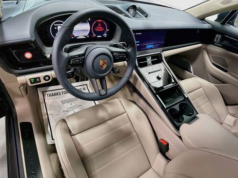 Used 2026 Porsche Panamera GTS AWD/4WD image 4
