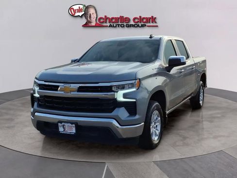 Used 2025 Chevrolet Silverado 1500 LT RWD image 1