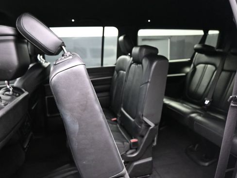 Used 2024 Jeep Wagoneer L Series II w/ Flexible Seating Group AWD/4WD image 27
