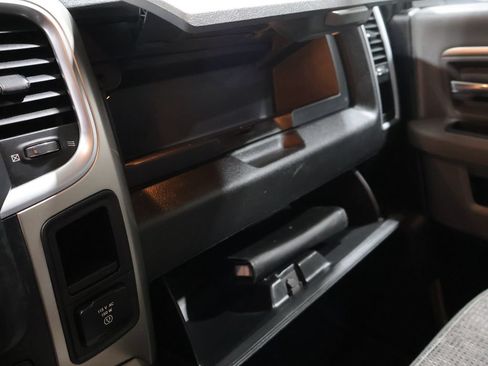 Used 2018 RAM 1500 Big Horn AWD/4WD image 28