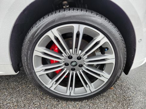 Used 2024 Land Rover Range Rover Sport Dynamic SE image 7