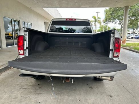 Used 2019 RAM 1500 Express RWD image 33