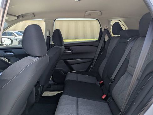 Used 2025 Nissan Rogue SV image 13