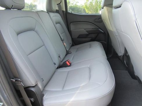 Used 2022 Chevrolet Colorado W/T w/ Custom Special Edition image 27