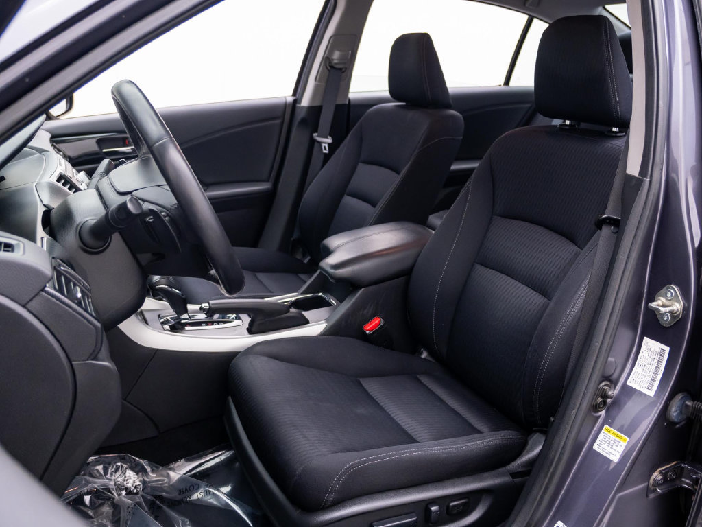 Used 2015 Honda Accord Sport image 17