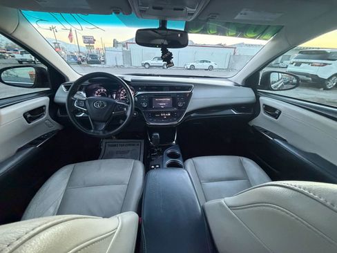 Used 2013 Toyota Avalon XLE image 24
