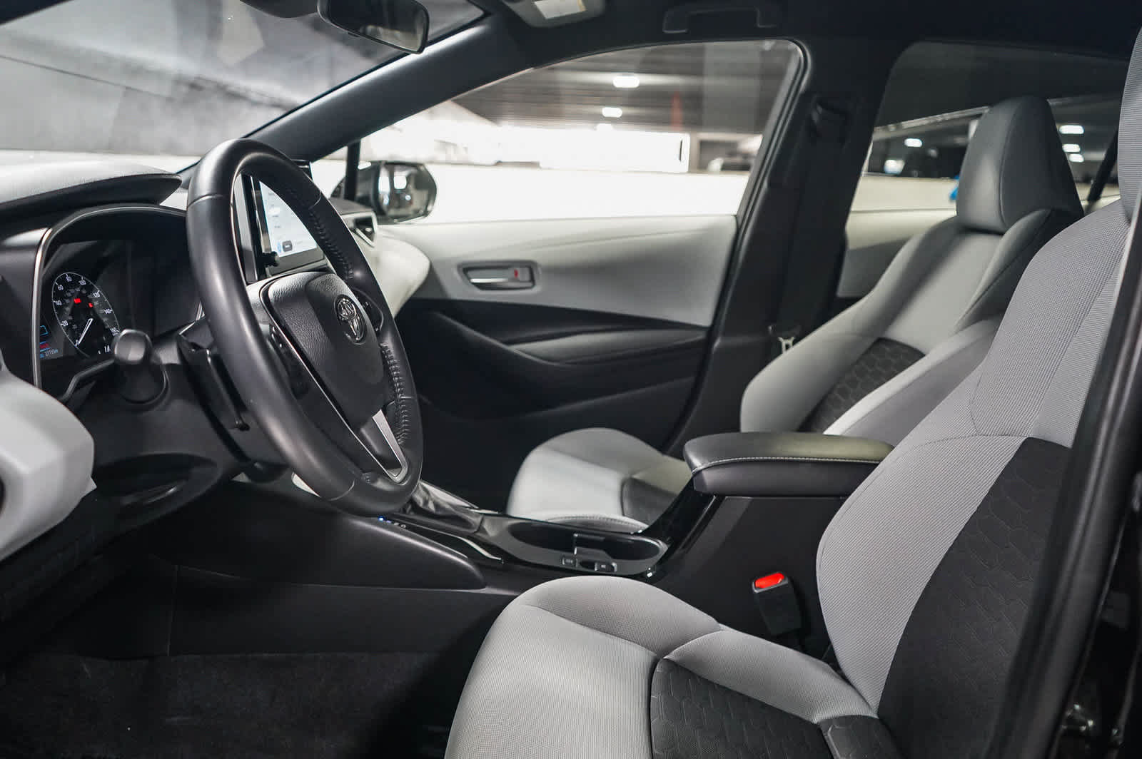 Certified 2023 Toyota Corolla SE w/ SE Premium Package FWD image 19