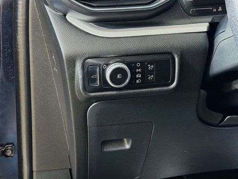 Used 2023 Ford Explorer XLT w/ Equipment Group 202A AWD/4WD image 32