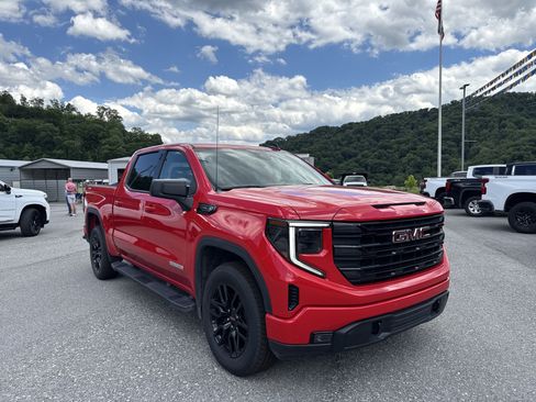 Used 2025 GMC Sierra 1500 Elevation AWD/4WD image 4
