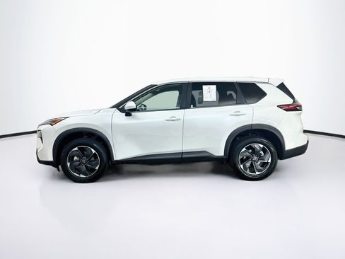 Used 2025 Nissan Rogue SV AWD/4WD image 4