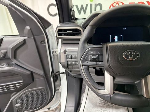 Used 2026 Toyota 4Runner Limited AWD/4WD image 26
