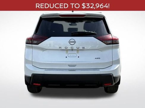 New 2026 Nissan Rogue SV w/ Cold Weather Package AWD/4WD image 10