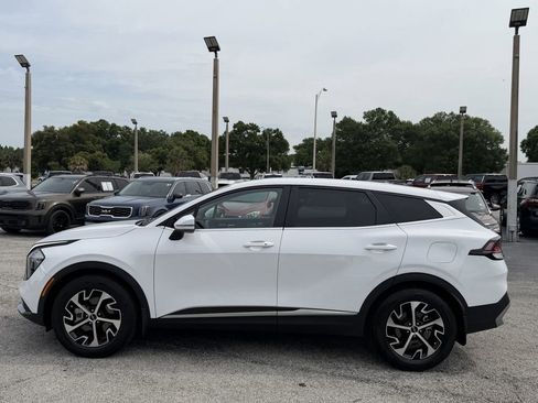 Certified 2023 Kia Sportage EX FWD image 8