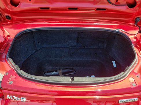 Used 2025 MAZDA MX-5 Miata Grand Touring RWD image 27