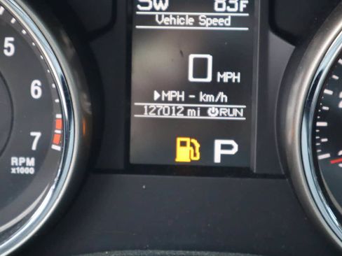 Used 2013 Jeep Grand Cherokee Laredo w/ Laredo E Group RWD image 9