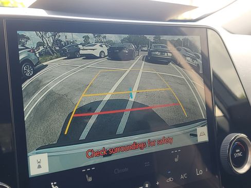 Used 2025 Lexus NX 250 FWD w/ Towing Package (2000 Lbs) image 27