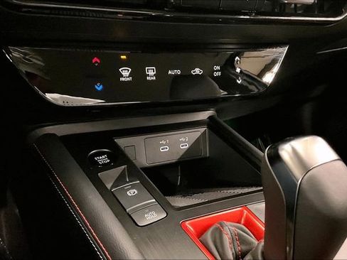 New 2025 Nissan Kicks SR w/ Illumination Package AWD/4WD image 27