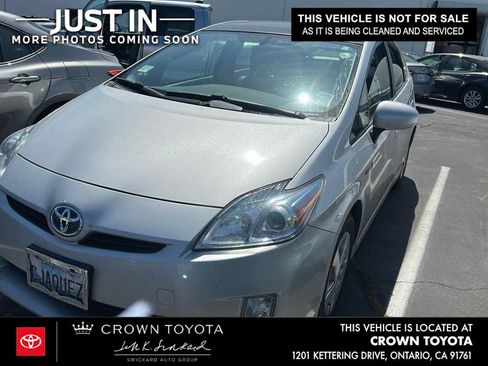 Used 2010 Toyota Prius Five FWD image 2