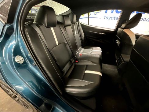 Used 2025 Toyota Camry SE image 16