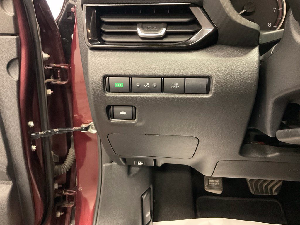 Used 2025 Nissan Sentra SV w/ All-Weather Package FWD image 20