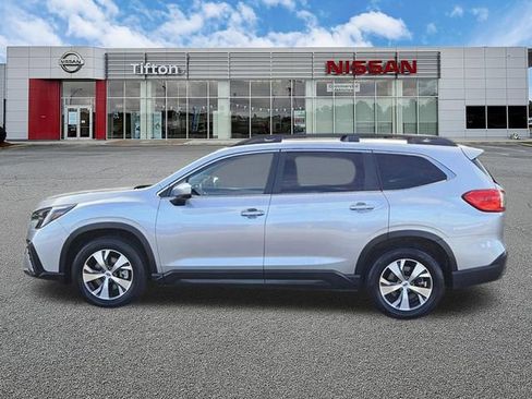 Used 2025 Subaru Ascent Premium AWD/4WD image 7