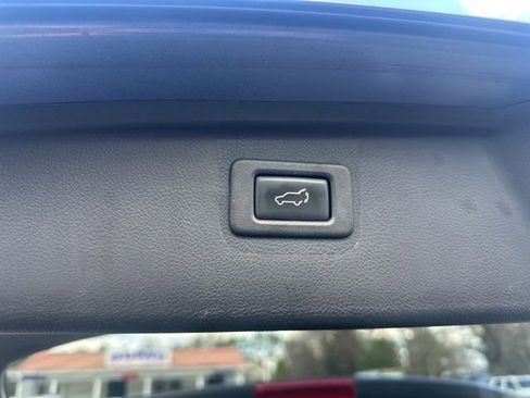 Used 2016 Subaru Outback 2.5i Limited image 8