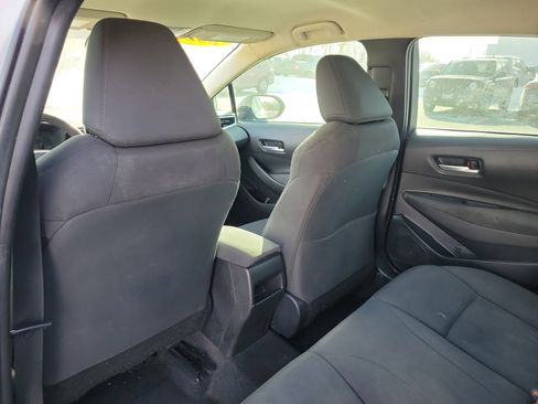 Used 2021 Toyota Corolla LE image 8