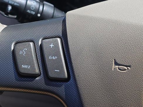 Used 2005 Cadillac XLR RWD image 26