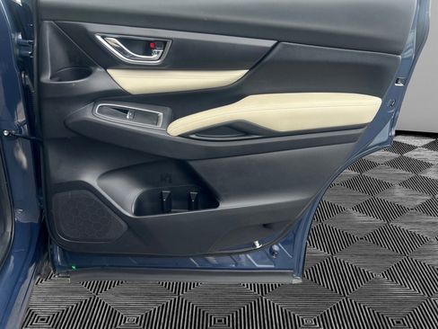 Used 2023 Subaru Ascent Limited image 17