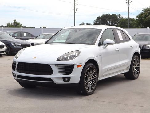 Used 2017 Porsche Macan S AWD/4WD image 3